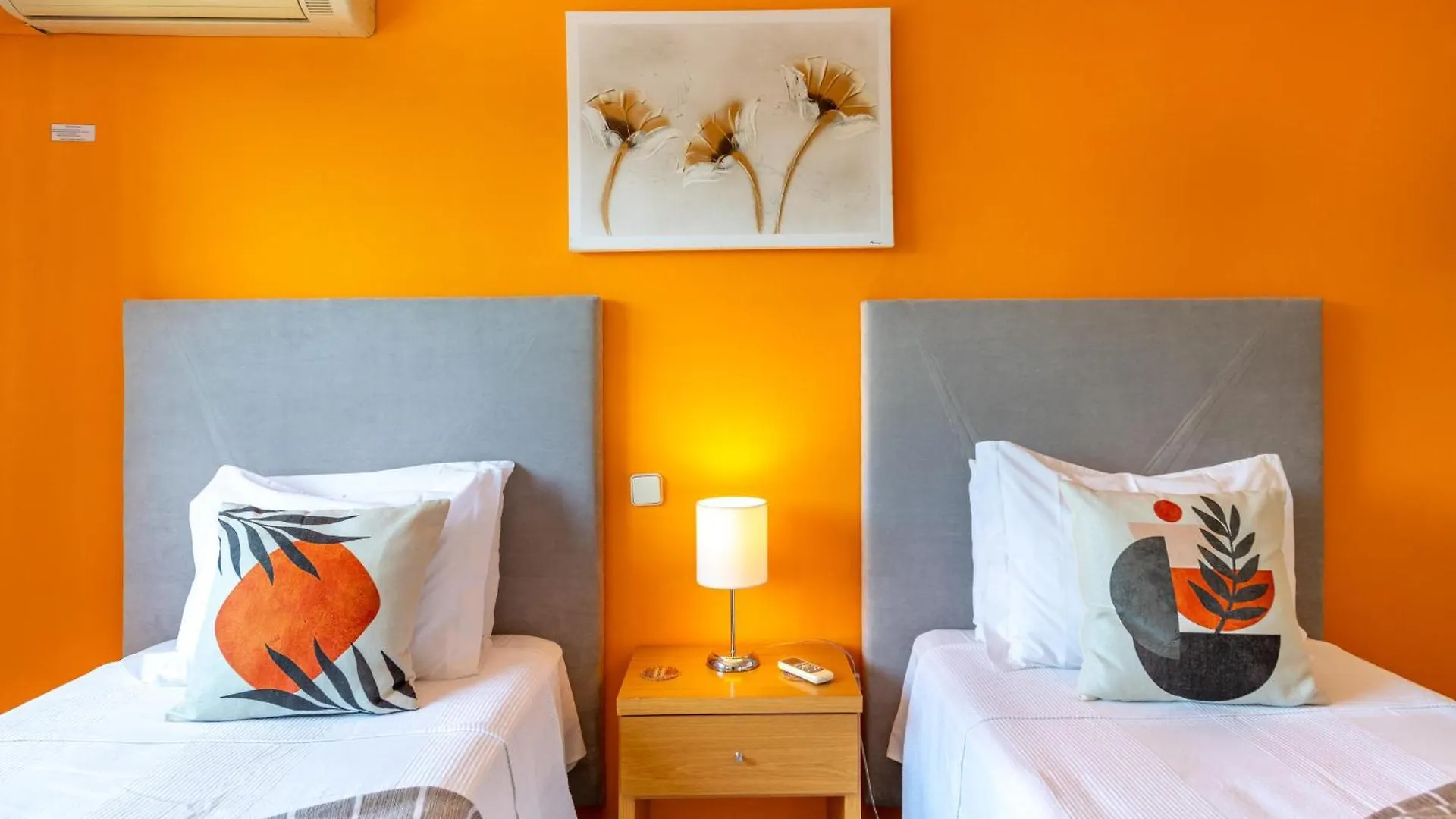 Villa Vila Da Encosta - Private - Heated Swimming Pool - By Bedzy Albufeira