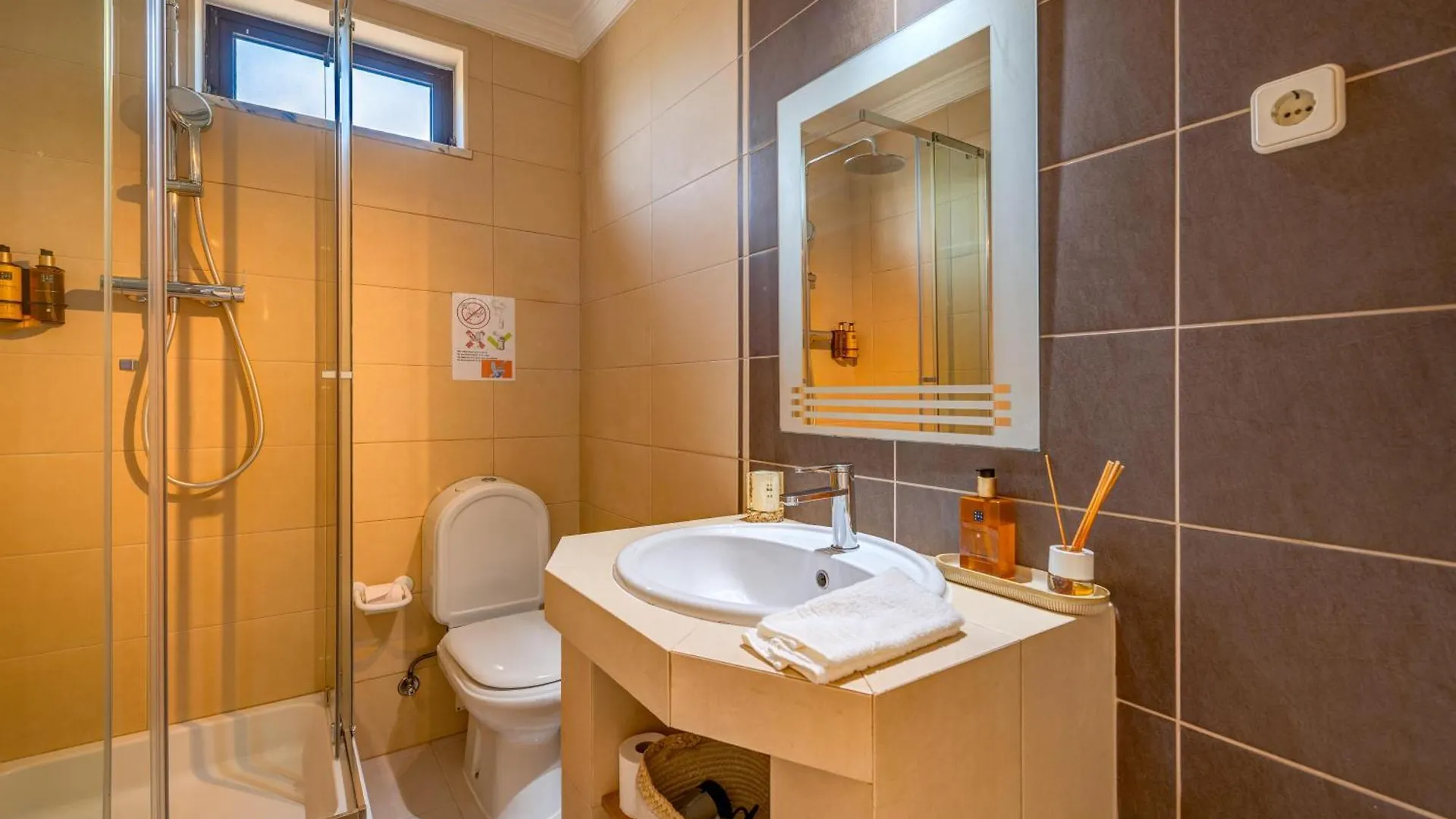Vila Da Encosta - Private - Heated Swimming Pool - By Bedzy Albufeira 0*,